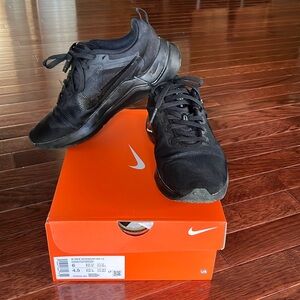 NIKE DOWNSHIFTER 12 Running shoes